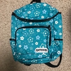 小学生の修学旅行などに、2500円青のリックはおまけの画像