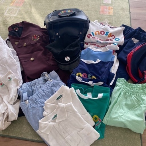 【SOLD】愛の園幼稚園 制服や体操服一式お譲りします。 slide_file.jpg