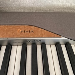 電子ピアノの画像