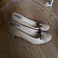 ためしばきのみ。パンプス。皮革ぐつ。23センチの画像