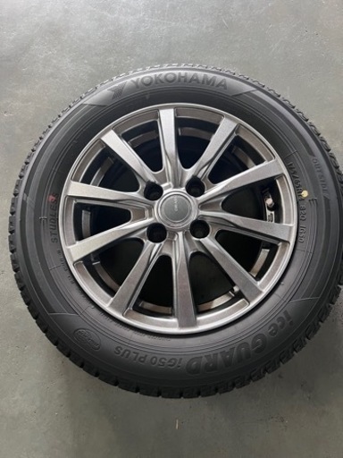 ホイール付きスタッドレスタイヤ　175/65 14インチ