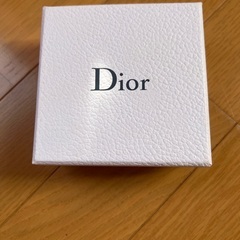 Diorのネックレス