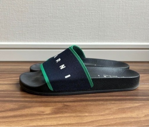 美品 MARNI ジャカート スライド サンダル