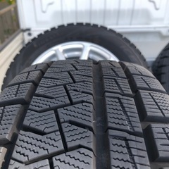 【受け渡し先決定】14インチスタッドレスタイヤホイール4本セットの画像