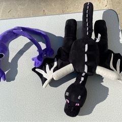 エンダードラゴンとパープルのぬいぐるみ