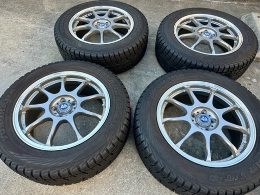 225 / 60 R17 スタッドレスタイヤ YOKOHAMA 4本タイヤ・ホイールセット