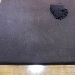 キングサイズマットレス（カバー付き）