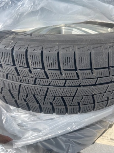 プリウス用　スタッドレスタイヤ　195/65R15