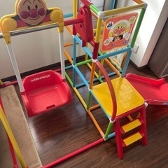 アンパンマン　ジャングルジム？ブランコパーク？