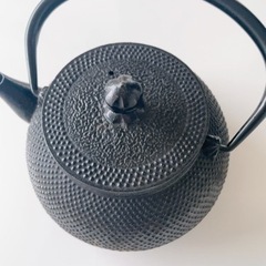 【訳あり】南部鉄器 鉄瓶 ミニあられ 0.6Lの画像