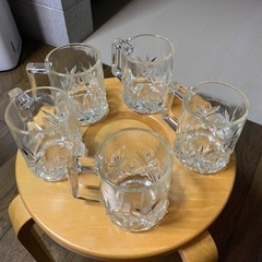 5個組ビールグラスの画像