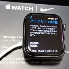 《最大容量100%》44mm Apple Watch Nike Series6 GPS /ナイキ /ナイキモデル《充電器あり》の画像