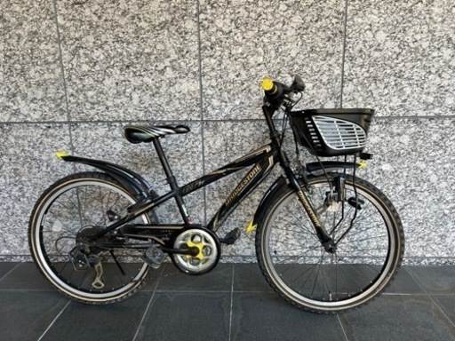 ブリヂストン 22インチ 7段変速 自転車 スピードメーター付き　男の子　大阪