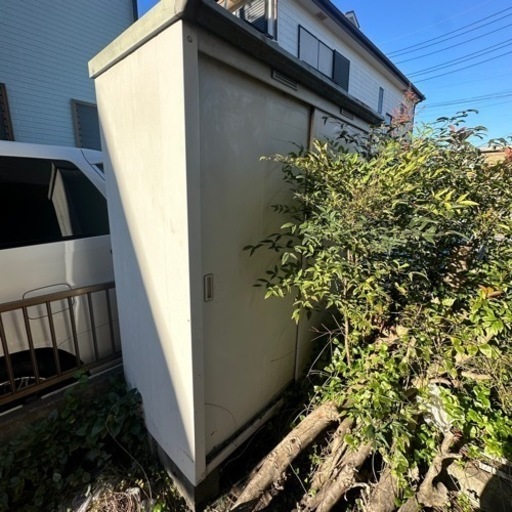 本日限定！　大きめ物置　ヨド物置