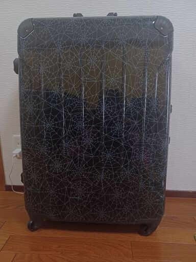 スーツケース