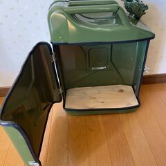 新品★スロバキア発「JERRYCAN 10L GIFTSET」グリーンの画像