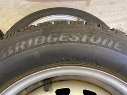 195/65R15 スタッドレスタイヤ