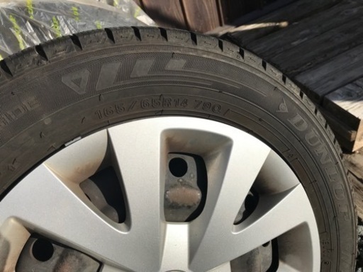 スタッドレスタイヤ　165/65R14