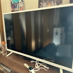液晶テレビ　32インチ　液晶割れあり