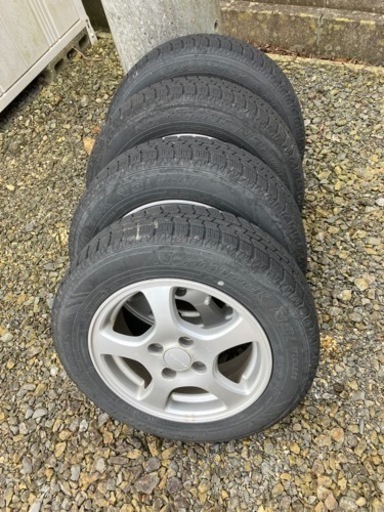 交渉中　165/70/14スタッドレスタイヤ　アルミホイール付き4本