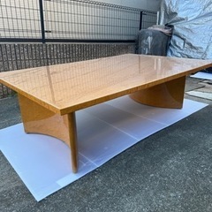 IDC大塚家具取扱 スプレンダー センターテーブル バーズアイメープル IDC大塚家具 バーズアイ メープル「スプレンダー2」センター