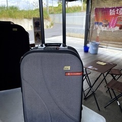 キャリーバッグ　スーツケース　旅行ケースの画像