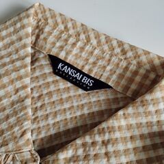 薄手ブラウスの画像