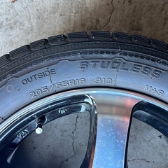 アルミホイール付スタッドレスタイヤ4本　205/55R16　ナット付きの画像