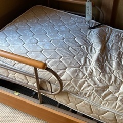 電動リクライニングベッド　コイズミの画像