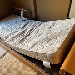 電動リクライニングベッド　コイズミの画像