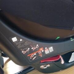 エールべべ　チャイルドシートの画像