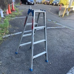アルミ脚立