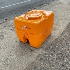 貯水タンク　農業用タンク　300L