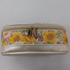 リバティ　ポーチ（鏡付き）の画像