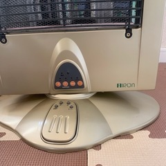 IRON スリム角型ハロゲンヒーターの画像