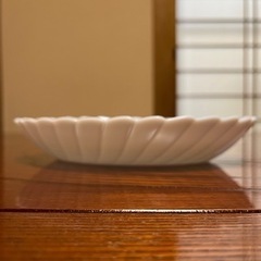 【お渡し予定の方が決まりました】ヤマザキ　白いお皿2枚セット《未使用》楕円形　サラダ、パスタ、カレーに！の画像