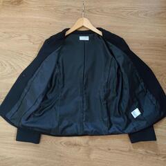 22オクトーブル 黒ノーカラーJKの画像