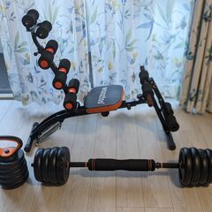 腹筋マシンとウェイトトレーニングマシン