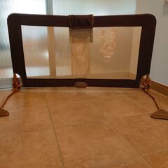 早い者勝ち！　ベッドレール（ベッドガード）　110cm幅、90cm幅