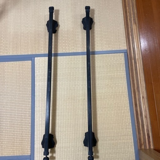 【受付終了】スクエアバーth761とフットth755　スーリー　thule 　ルーフバー　ベースキャリア