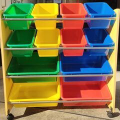 早い者勝ち！12/3（日）,4（月）に引き取りに来てくださる方、優先！　おもちゃ箱の画像