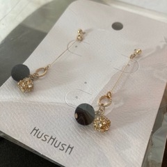 ⭕️未使用品★ゆらゆら&きらきらピアス★ハッシュアッシュの画像