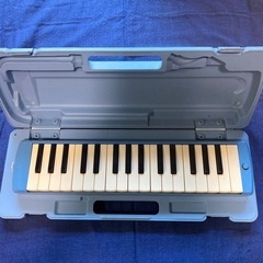 【お譲り先が決まりました】鍵盤ハーモニカ＆絵の具セットの画像