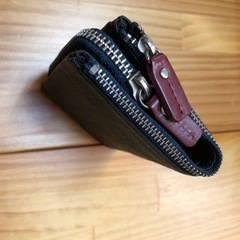 二つ折り　財布の画像