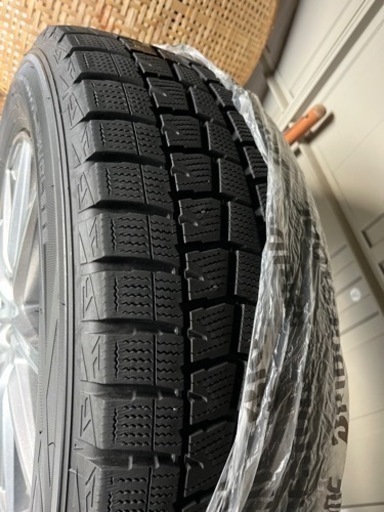 スタッドレスタイヤ　225/60R/17