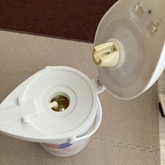保温ポットの画像