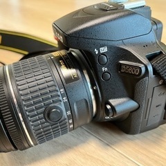 Nikon D5600 レンズ・予備バッテリー・充電器付きの画像