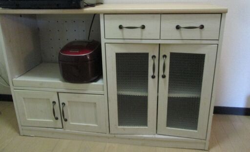 キッチンカウンター・食器棚　ロータイプ　幅118ｃｍ　キッチンボード