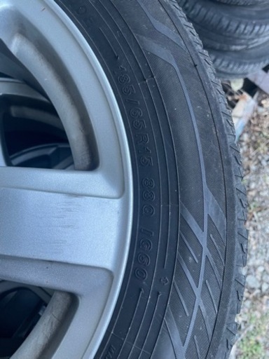 ホイル付きタイヤ