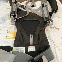 【値下げしました】aprica コアラ抱っこ紐の画像